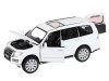 Машина "АВТОПАНОРАМА" Mitsubishi Pajero 4WD Tubro, белый, 1/33, свет, звук, в/к 17,5*13,5*9 см